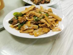 -广客美食坊(丹霞山店)