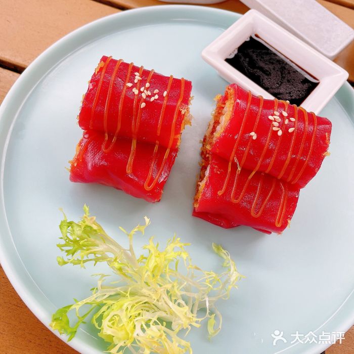 十二悦厨·茶餐厅(比斯特上海购物村店)金沙鲜虾红米肠图片