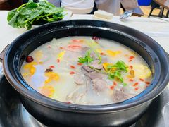-九寨沟特色牦牛肉汤锅
