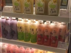 零售区-奈雪的茶(新天地广场PRO店)