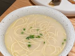 鸡汤阳春面-人间酒暖·Go blanc·烧鸟·深夜食堂(陆家嘴店)