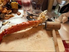 -Crab Pot Restaurant