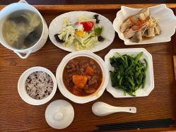 -大美母婴月子中心