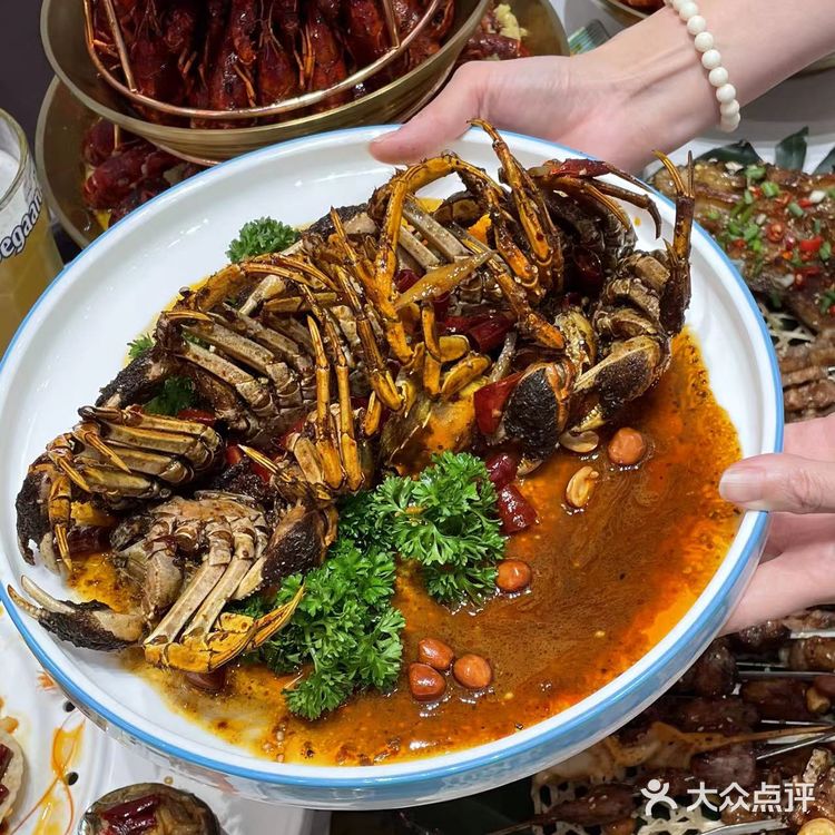 在威尼斯水城吃小龙虾，风景绝了