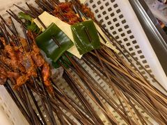 -拈签一笑黄牛肉辣卤串串