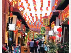 -陈仓老街美食天地