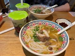 -鑫花溪牛肉米粉(人民广场店)