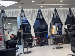 -U·NI SALON 造型