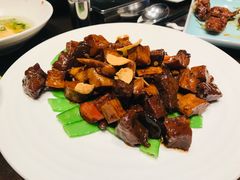 松茸安格斯牛柳粒-环球港凯悦 · 享悦中餐厅