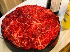安格斯牛肉-鲜入围煮花胶鸡海鲜火锅