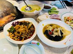 -巧克力渔家.小船海鲜胶东菜(万平口店)