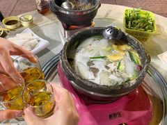 -墨脱石锅椰子鸡•香草鸭•东山羊(大东海店)