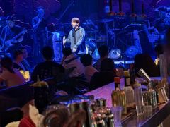 -FOUR PLAY BAR