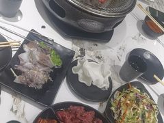 -啊美丽炭火烤肉(滑翔一店)