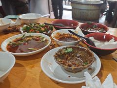-十一街苍蝇馆子转经消江湖菜(九眼桥十一街店)