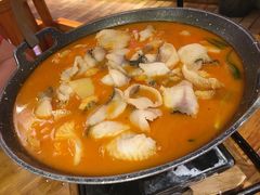 思茅酸汤鱼片-老滇山寨•云南特色菜•地方菜•民族风情歌舞表演(金碧店)