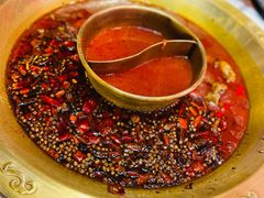 罗宋鸳鸯锅-哥老官重庆美蛙鱼头(五角场合生汇店)