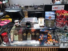 -VENCHI 闻绮(上海佛罗伦萨小镇店)