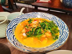 -小鲤鱼·黑松露烧鹅·手工煲仔饭·大筒骨炖汤(王府井店)