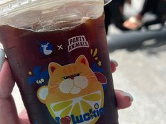 -瑞幸咖啡(梅花园地铁站店)