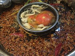 -憨石匠鲜菜土火锅(昆都店)