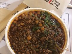 -荀记肉夹馍(三八家乐福店)