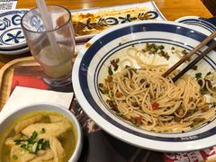-霸蛮湖南菜·牛肉粉(荣京西街店)