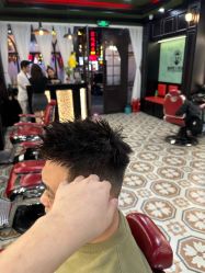 -豪帅男士理容馆