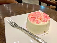 春樱莓莓蛋糕-星巴克(深圳湾体育中心店)