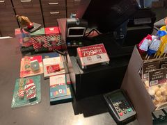 -星巴克(杭州西湖银泰1F店)