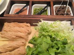 -五谷丰登农家院·地道胶东菜·海鲜烧烤(威海店)