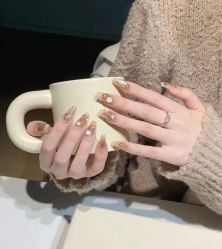 -悦指间美甲美睫