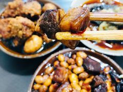 -董哥山城碗碗香(美专校街店)