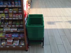 -全家便利店(长江西路店)