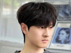 -鸿通城购物中心