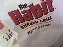 -The Habit Burger Grill 哈比特汉堡(爱琴海店)
