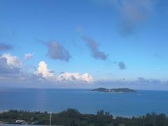 -瑰丽酒店·海吧·天际下午茶·现场DJ·天台酒吧