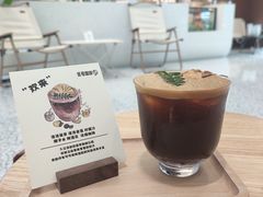 -逗号咖啡(信义荔山公馆店)