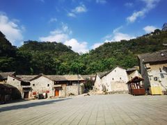 -高荡千年布依古寨旅游景区