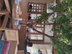 -蜜桃餐厅·伴山(湖滨商业街店)