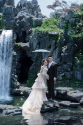 -雪中彩影婚纱摄影·微光艺术中心