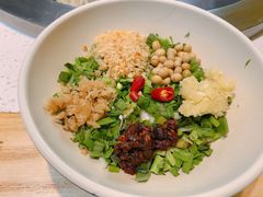 韭香米调料碟-吃城都·鱼蛙火锅(西玉龙街店)