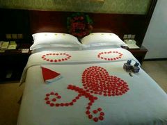 -维也纳酒店(桂林万象城火车站店)