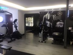 -简·无界健身工作室·运动康复·体态(石厦店)