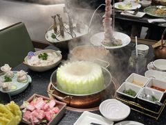 -得意咚瓜·顺德鱼生·冬瓜火锅(深圳首店)