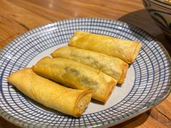 雪菜黄鱼春卷-南小蟹手工點心(三里屯店)