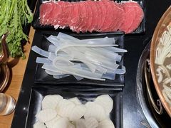 -果松木炭酸菜铜火锅·外婆参鸡汤