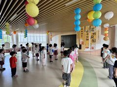 -上海青草地幼儿园