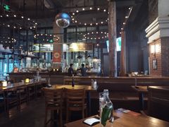 -埠口精酿夜景餐酒吧· BREWPORT BISTRO(长嘉汇重庆之眼店)