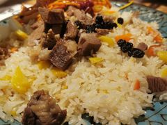 -耶里夏丽·丝路国际新疆菜·清真食品(徐汇南丹东路臻选店)